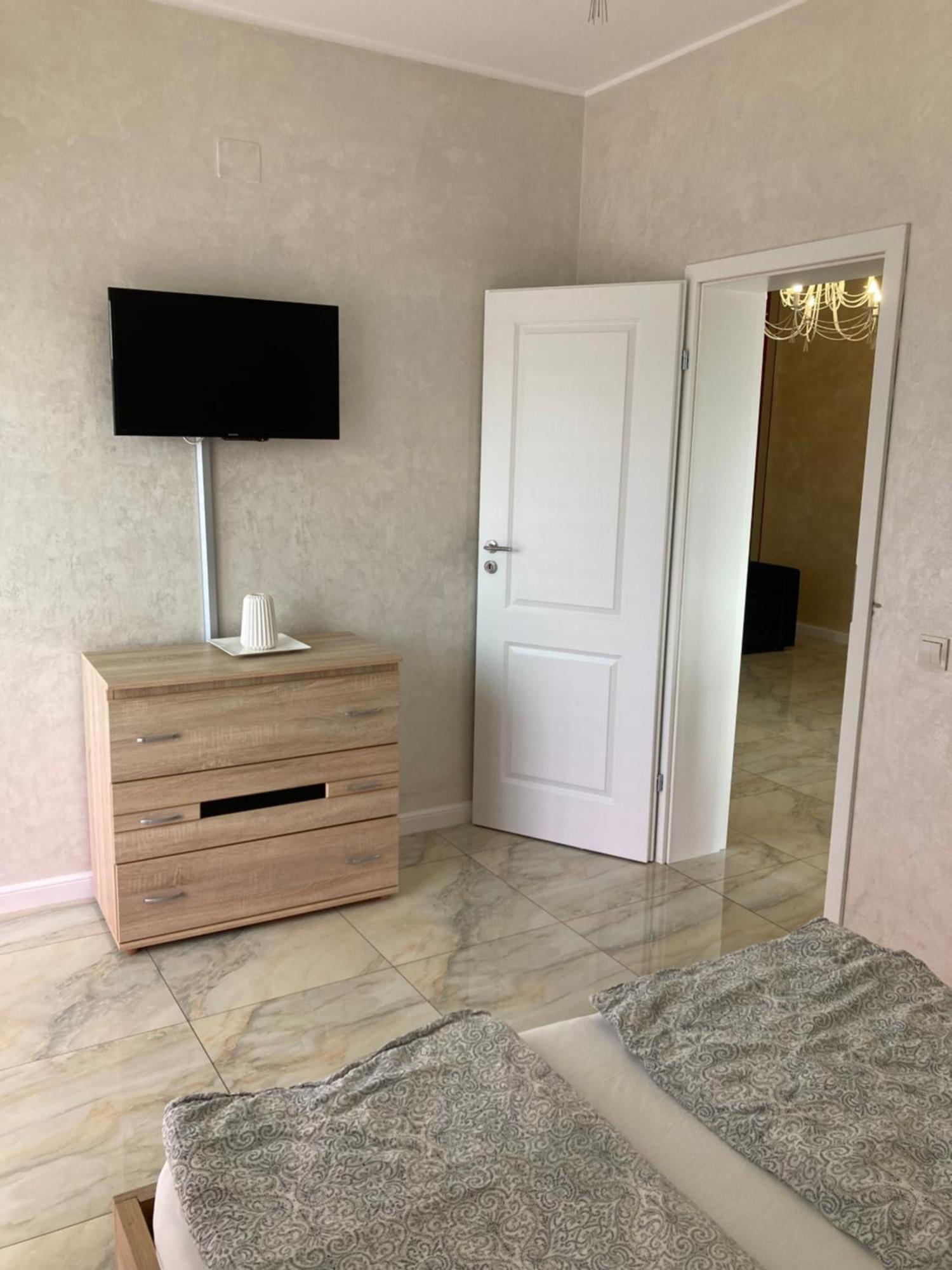 Bhoeme Apartament 오라데아 외부 사진
