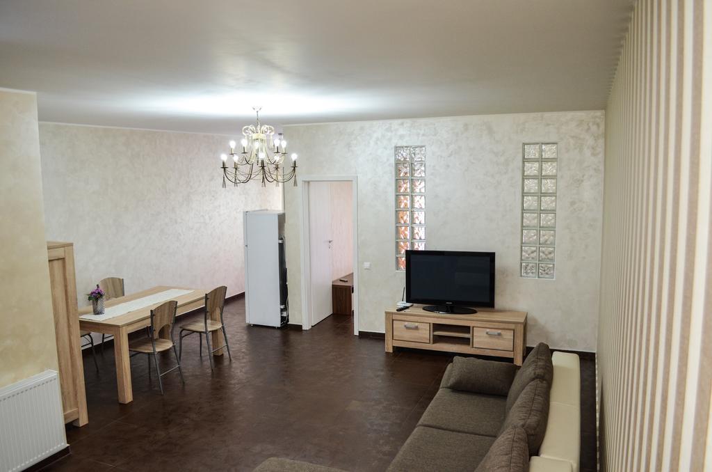 Bhoeme Apartament 오라데아 외부 사진